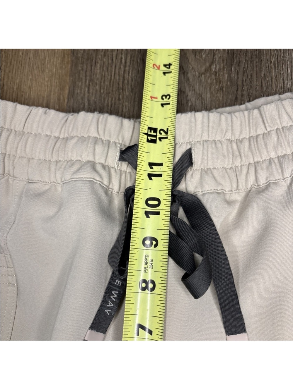 FIGS STAR WARS Mandalorian Scrub Jogger Women Size XL Beige Baby Yoda Pants RARE - Picture 9 of 10